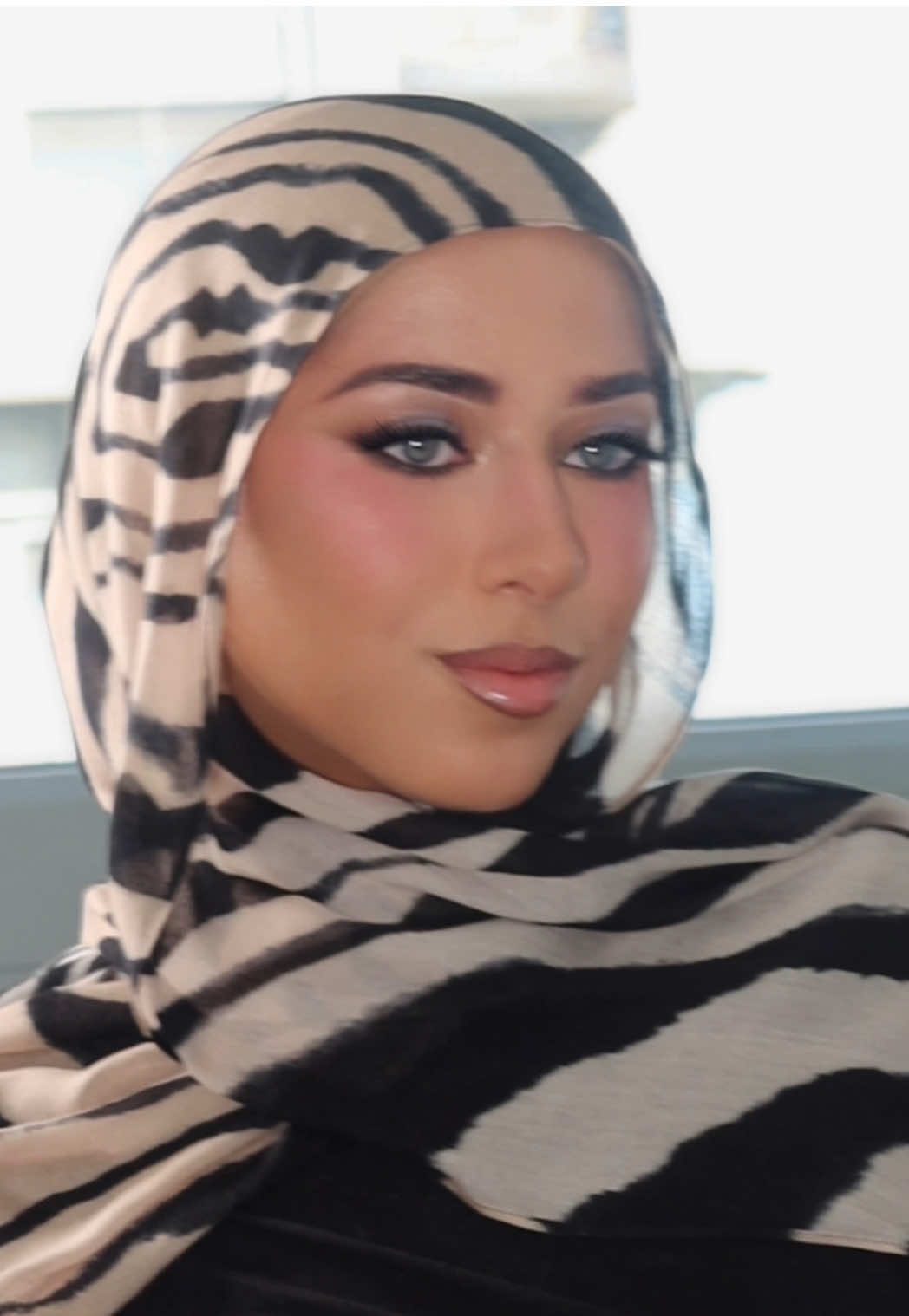 @Makeupbyaishaz
