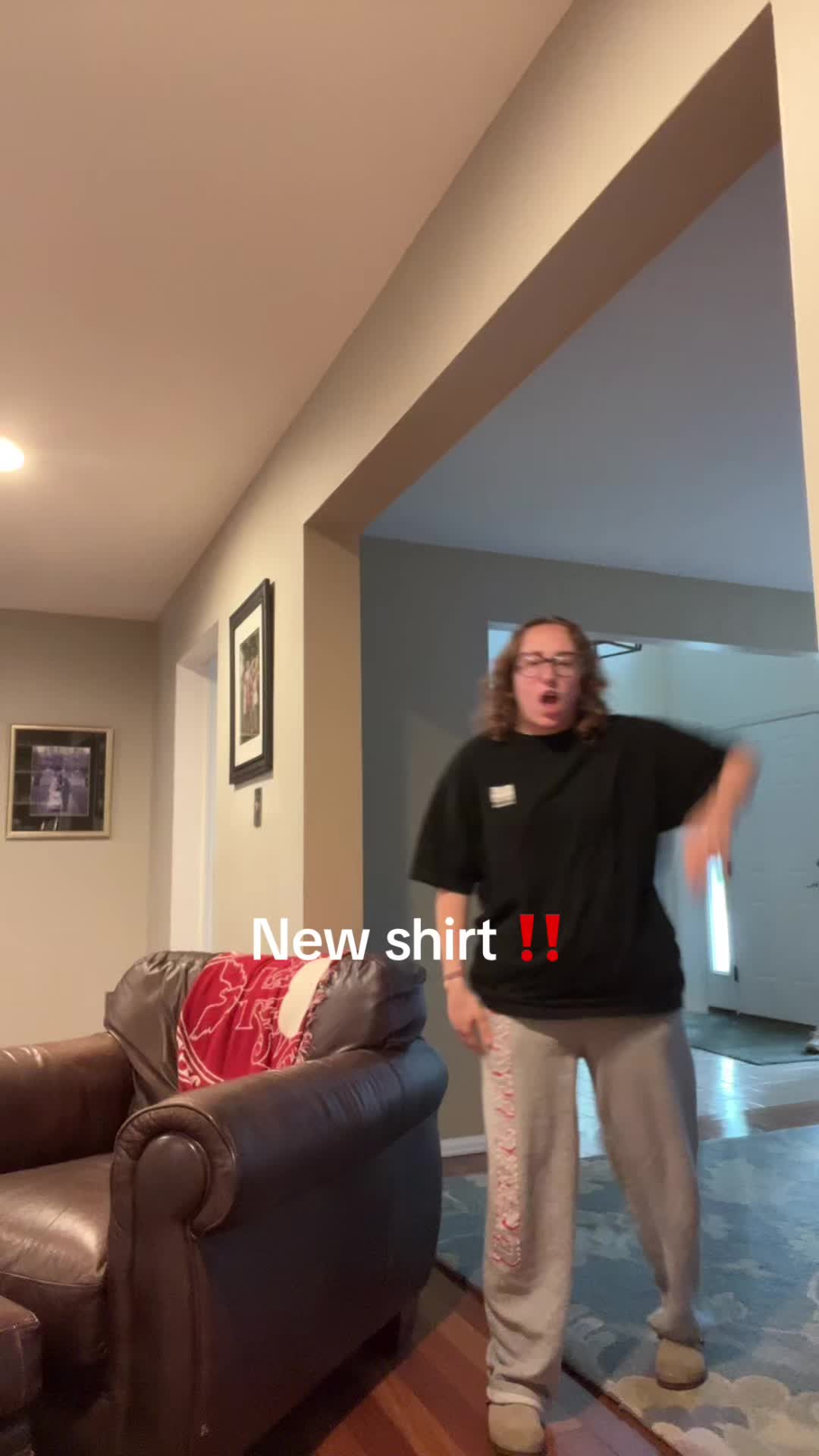 @shepwearsglasses