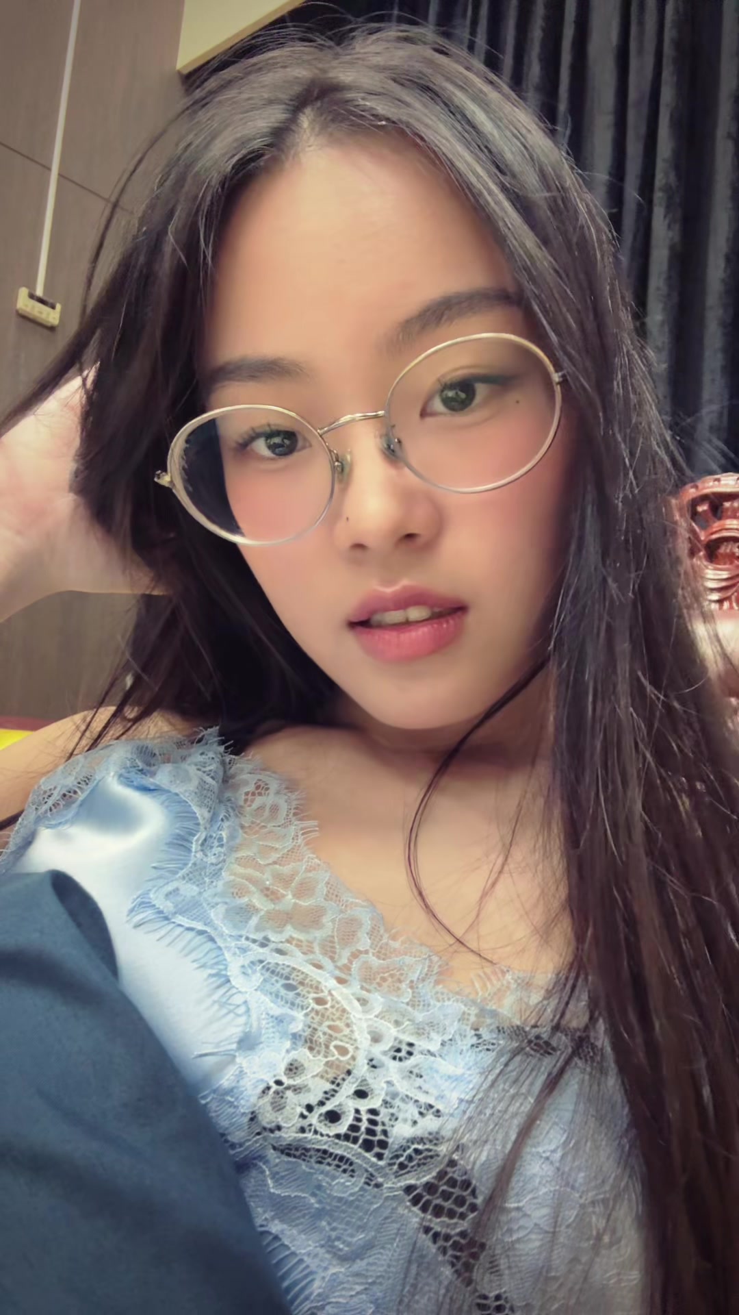 @nana