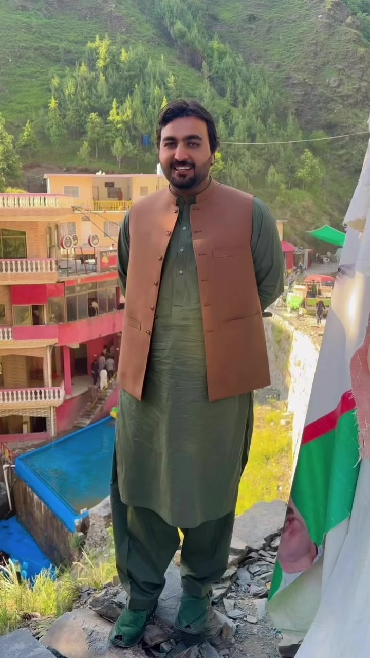 @khizar ali