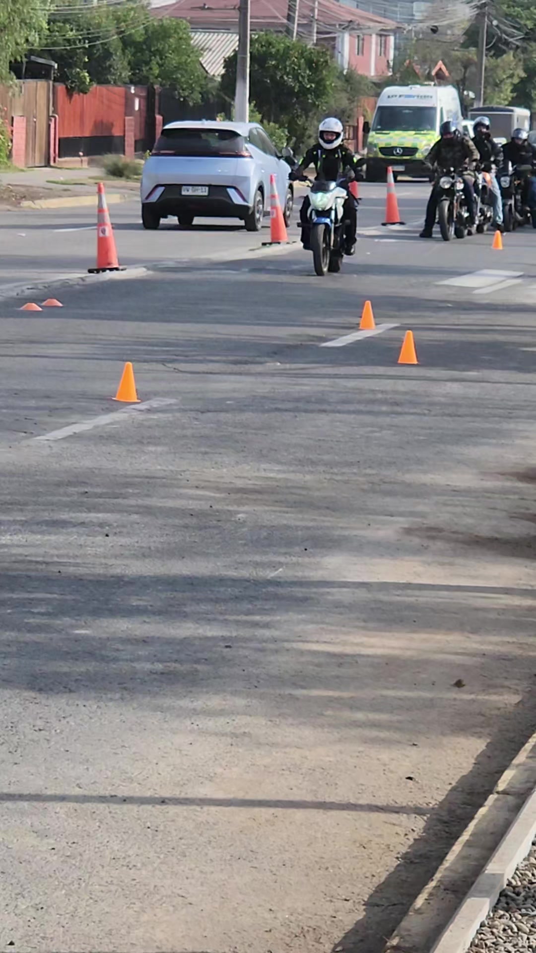 @CLASESDEMOTO.GIXXERMANIA
