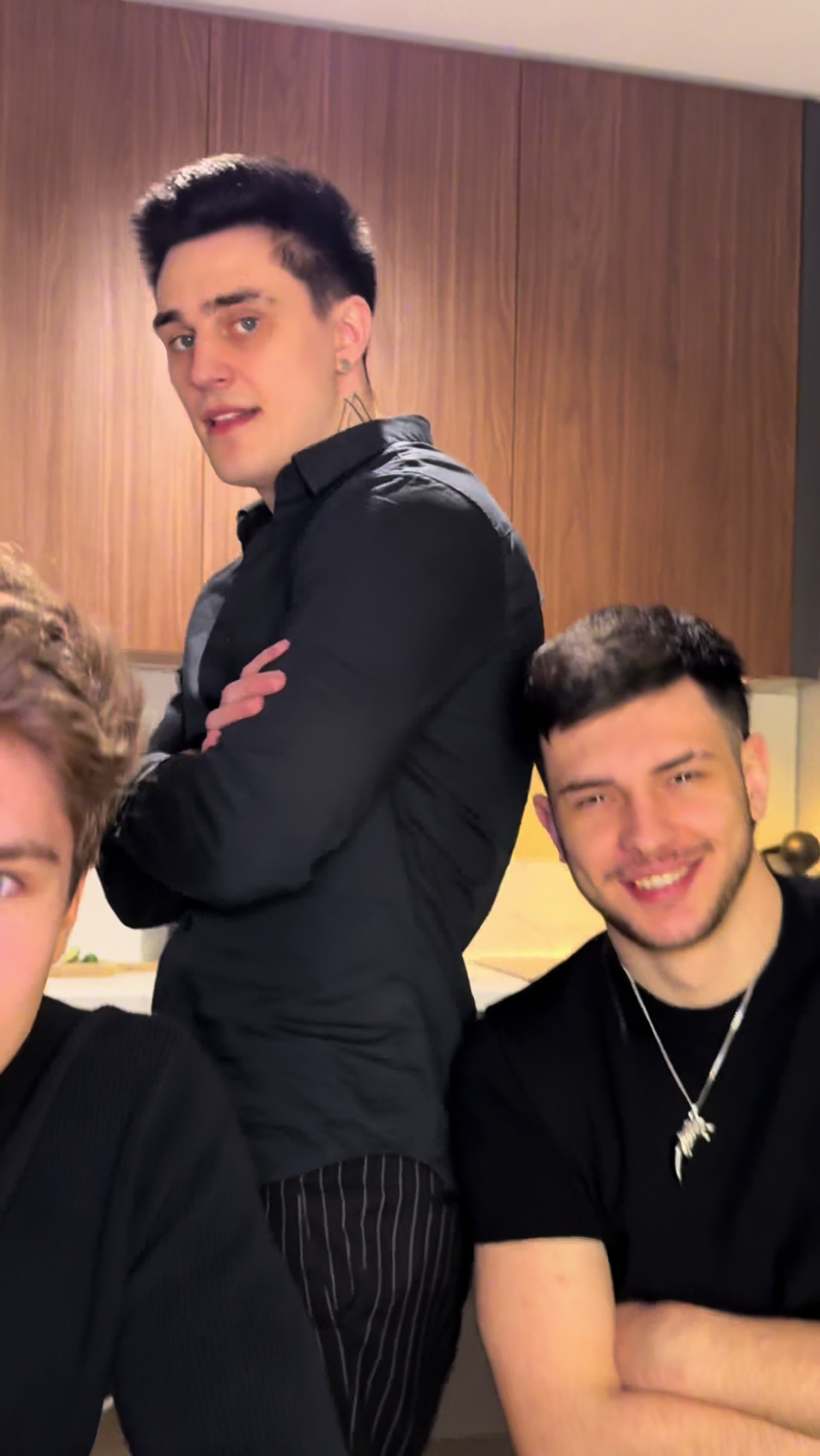 @Максимка🔞🧊