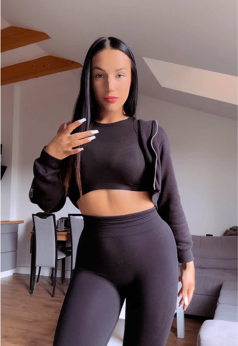 @andziax