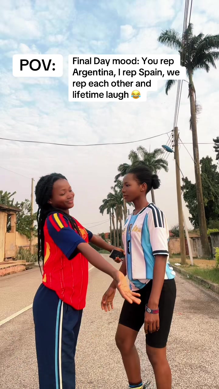 @Tilybae 💙❤️