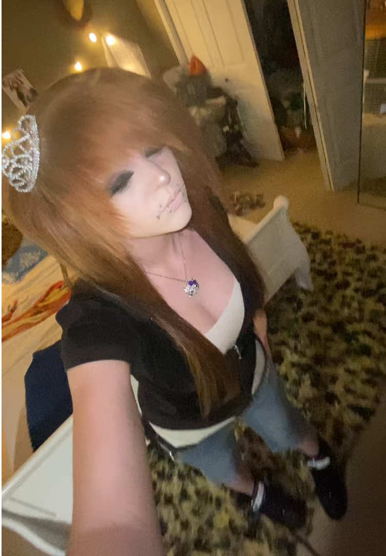 @▀▄▀▄▀▄izzy intoxicated▀▄▀▄▀▄