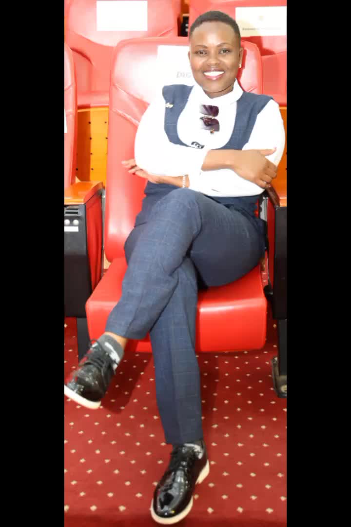 @Anita_backup (queen rhumba)2