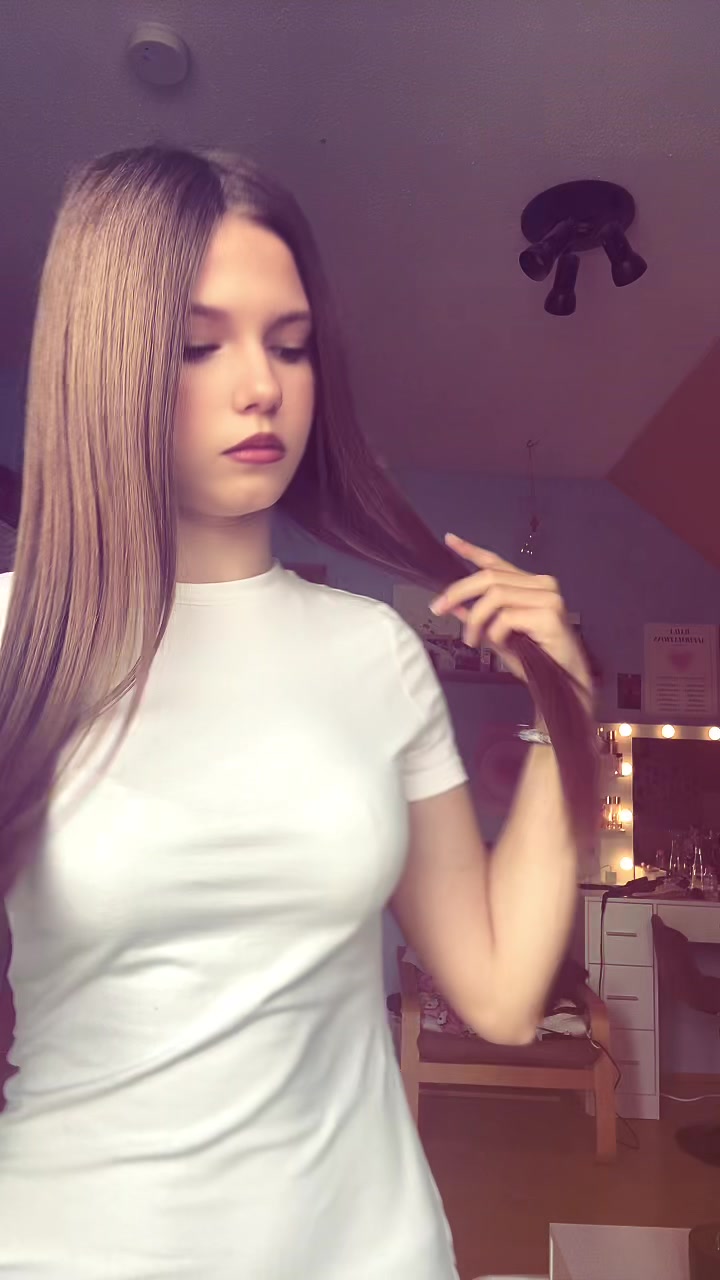 @ℒ𝑒𝓃𝒶𝒶