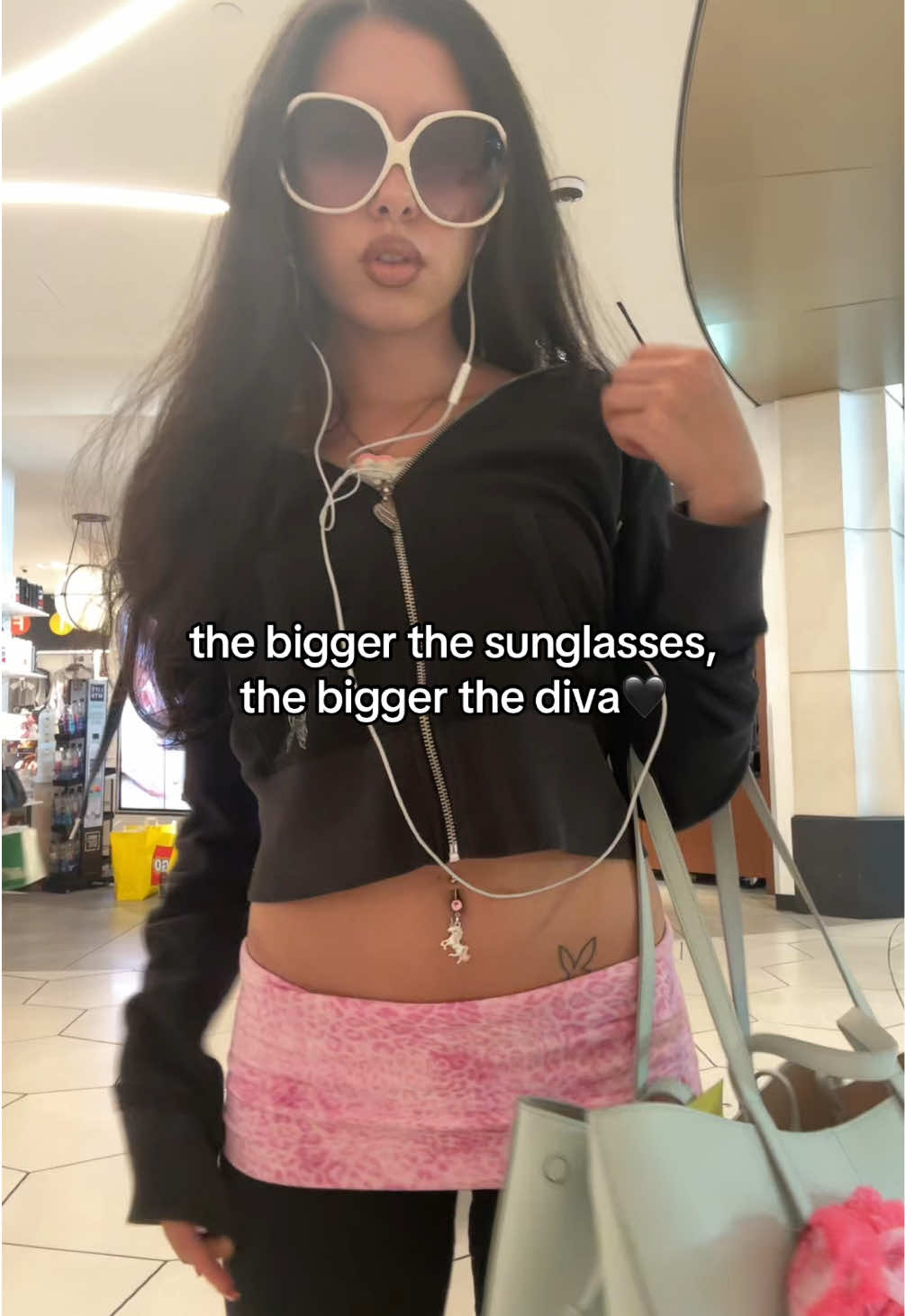 @alicia