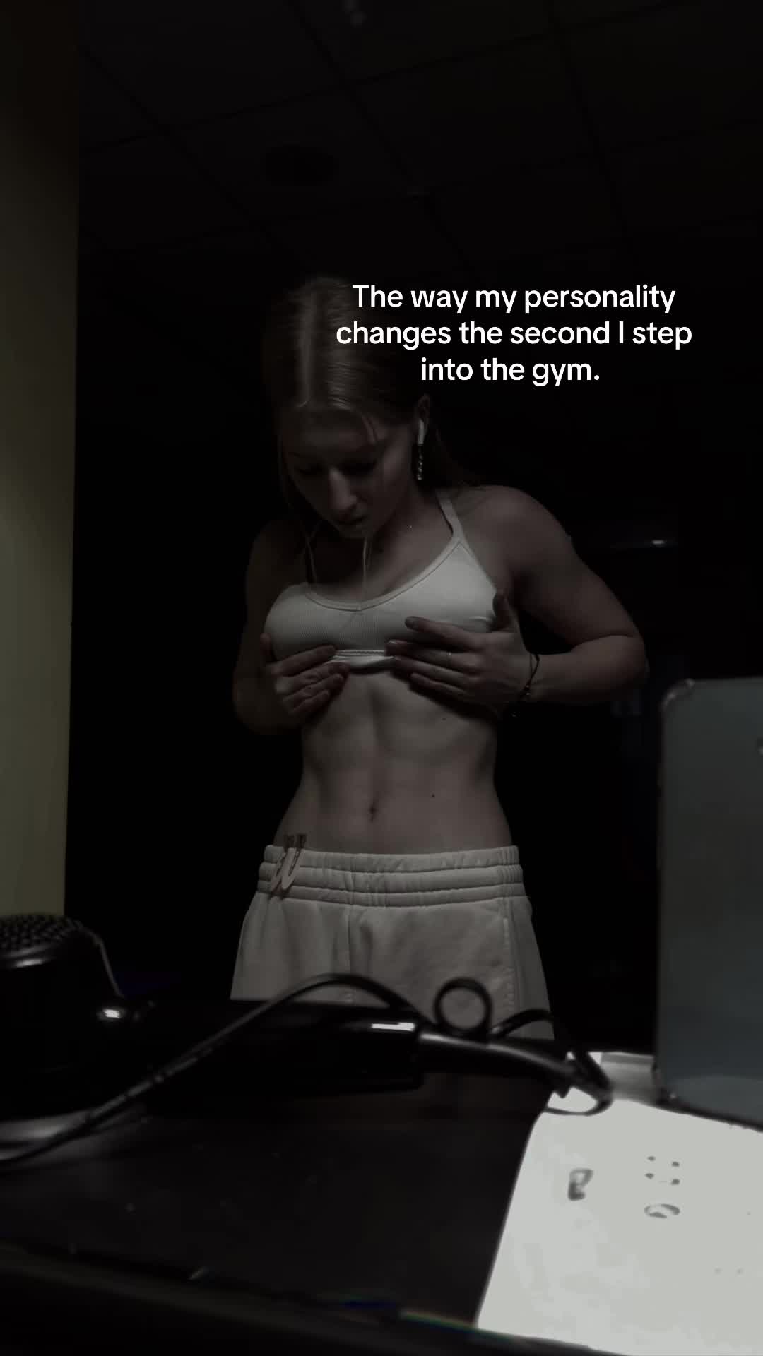@blondy.gains 🤍