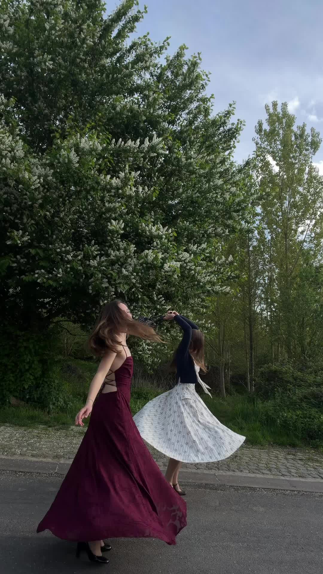 @helenaludoella