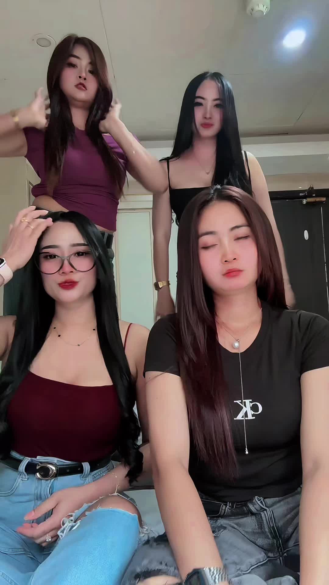 @Tia