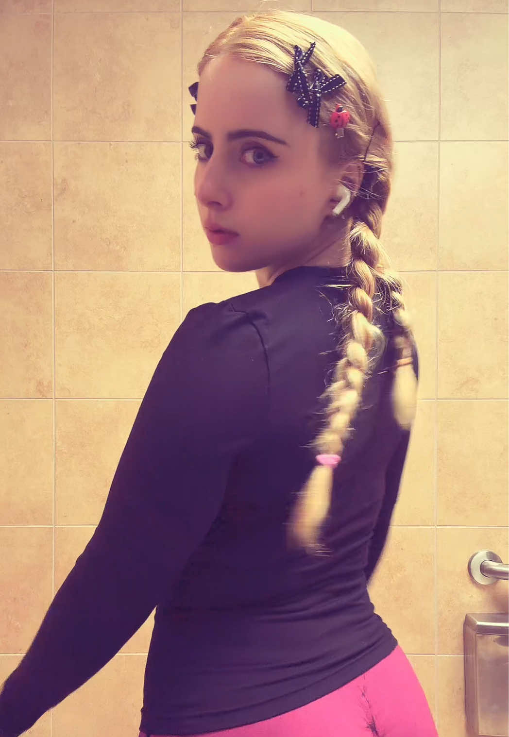 @Kr1ssee