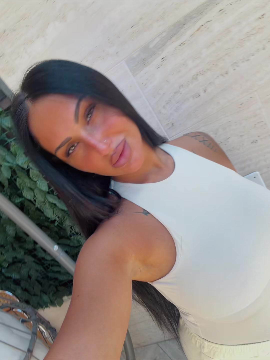 @Martina🥀