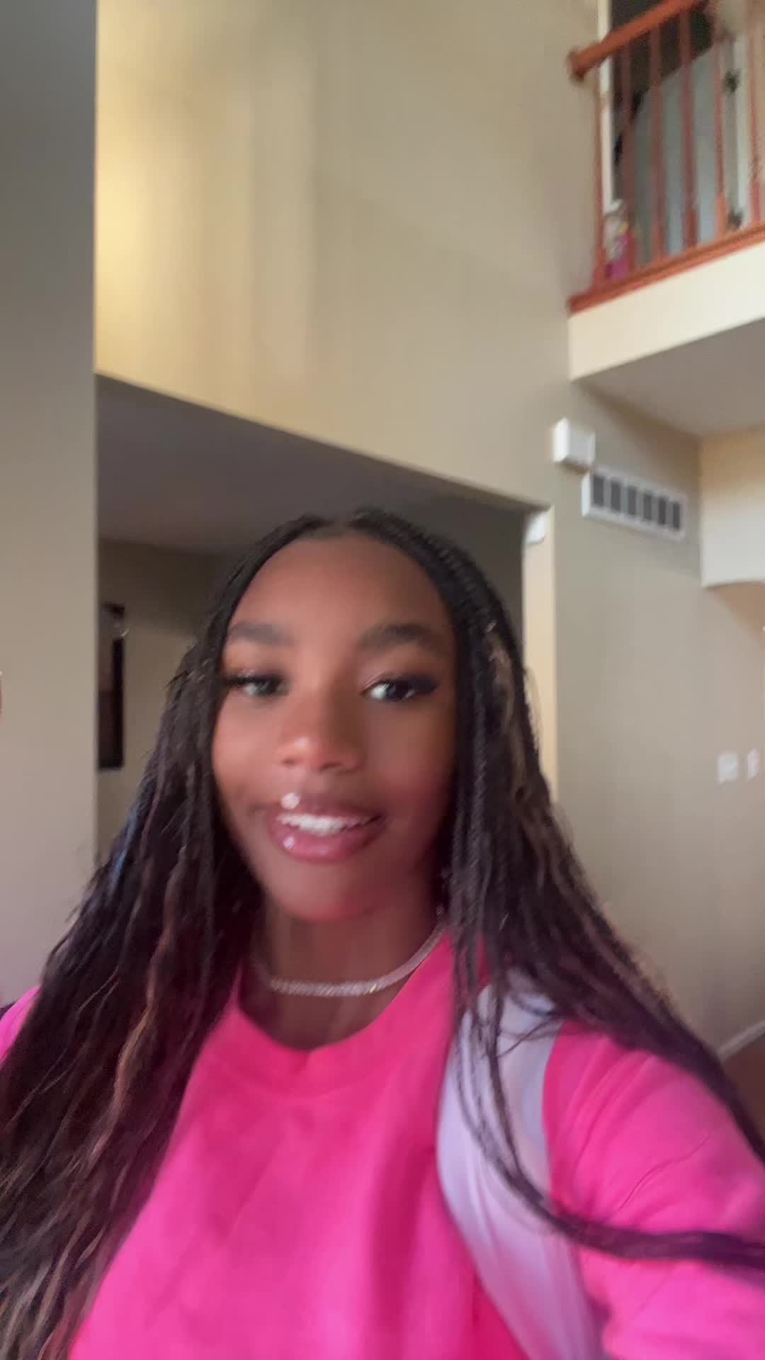 @𝒞𝑒𝓈𝒾𝓁𝓎 👸🏽🎀