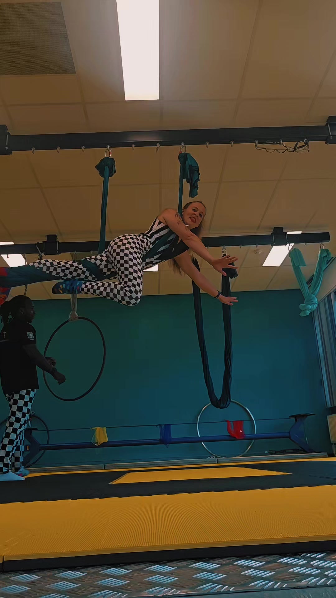 @circusflowacademy