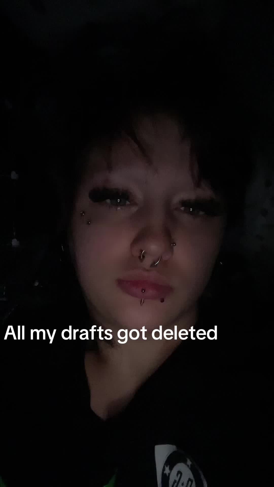 @unbecomingd0lly