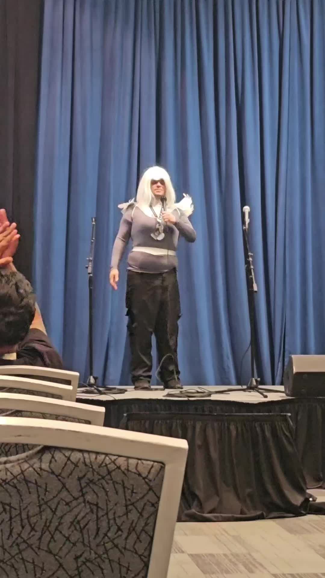 @weirdtvcringe