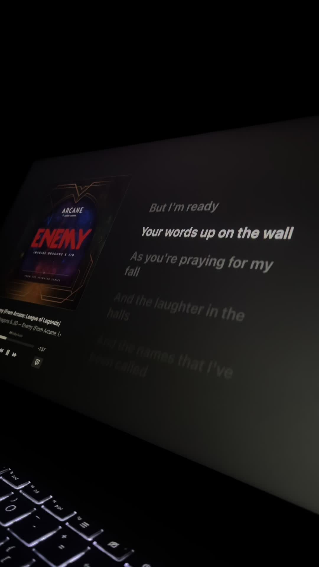 @Hit Lyrics