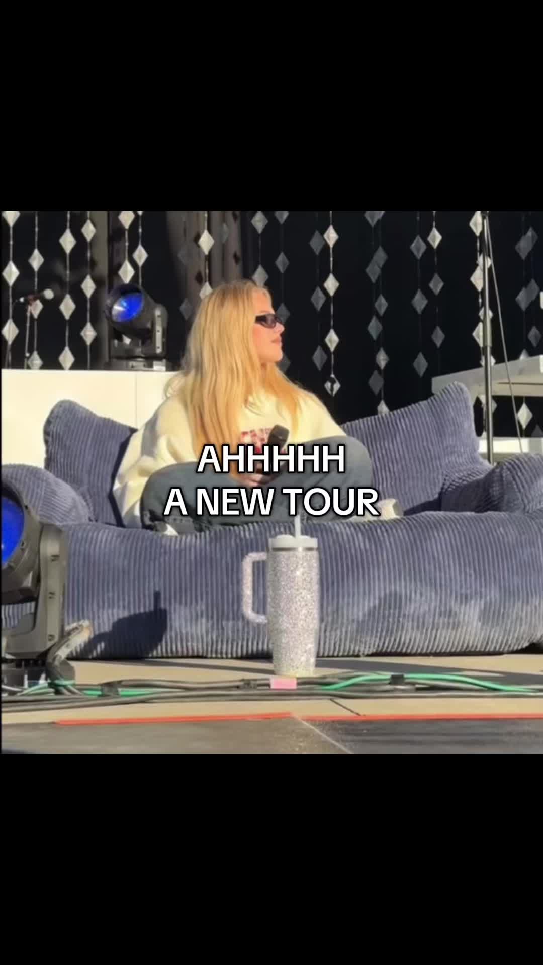 @professional_fan_girl1