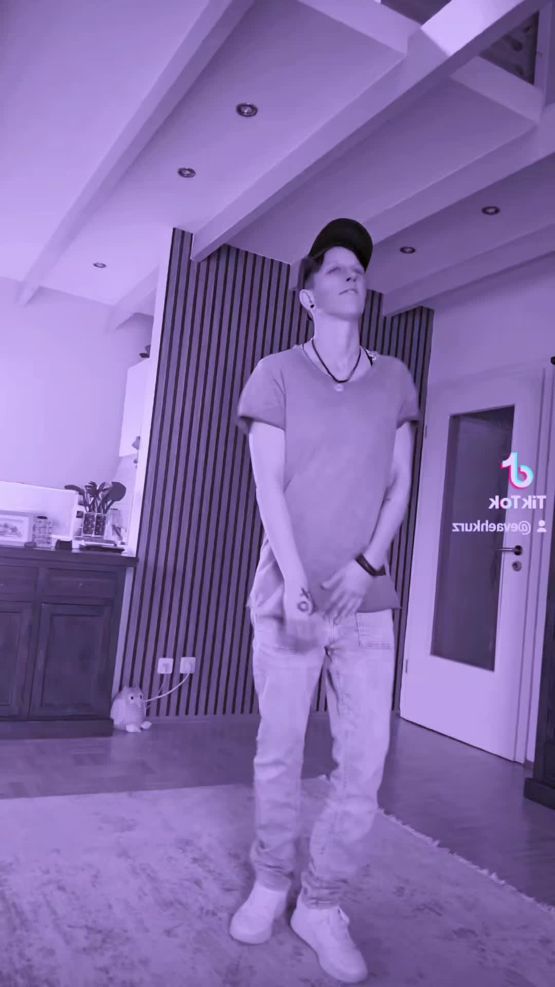 @🏳️&zwj;🌈EhKurz🏳️&zwj;🌈