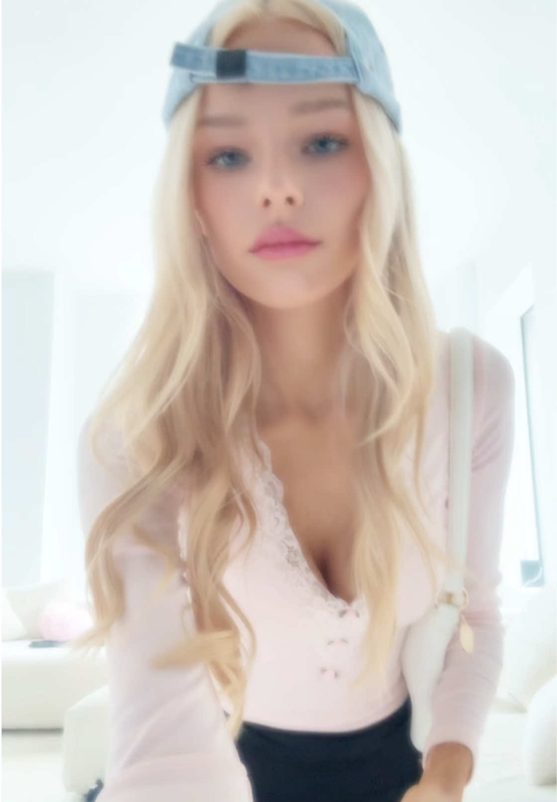 @ola.victoria3