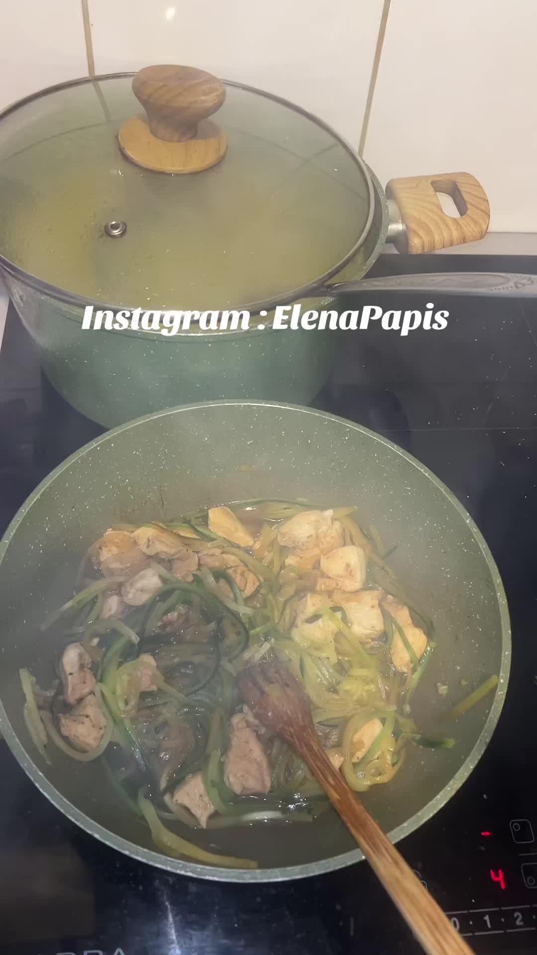 @Elena Papis || Paris France
