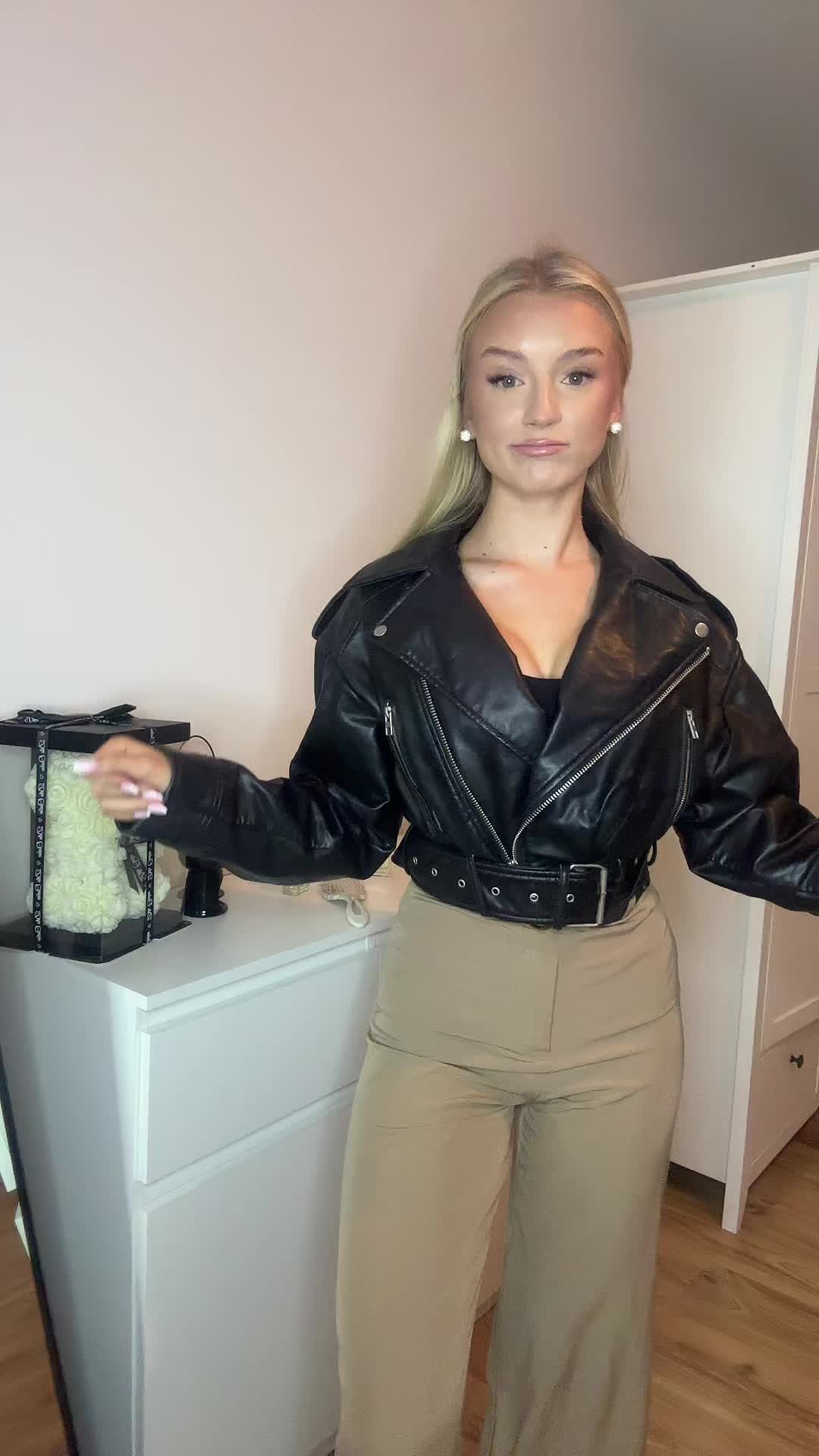 @𝒲𝑒𝓇𝑜𝓃𝒾𝓀𝒶