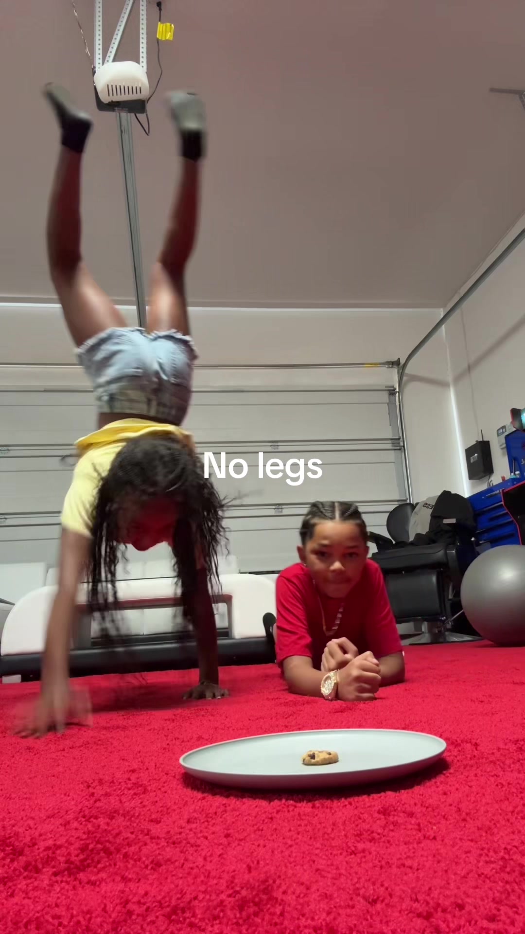 @Nay_Neezyyy