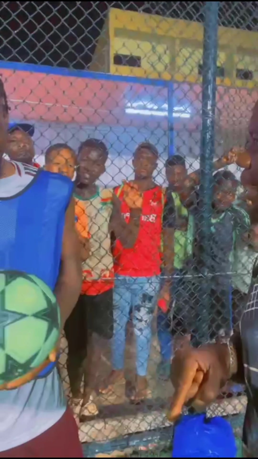 @Naam Lil kone
