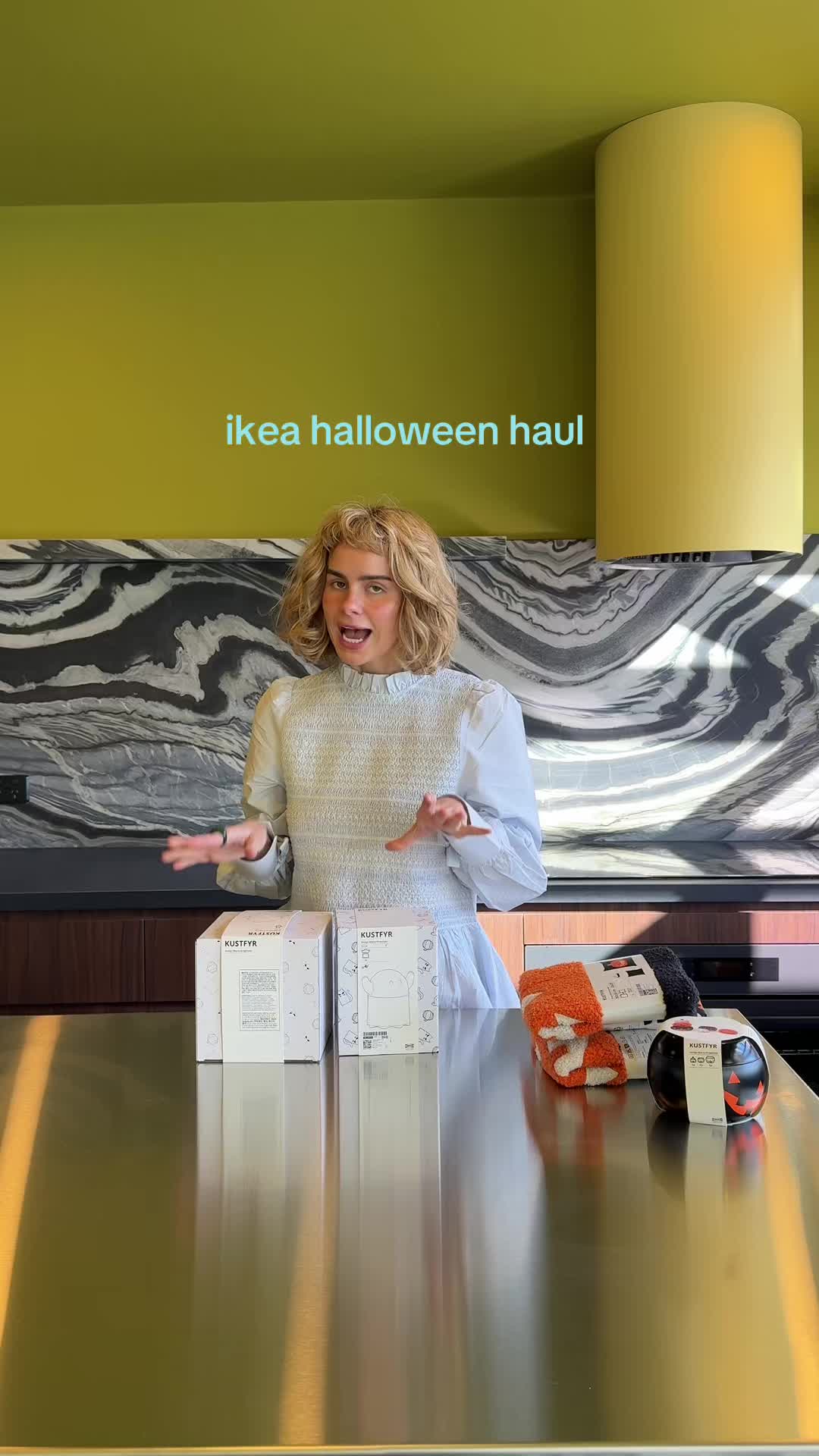 @courtneecrews