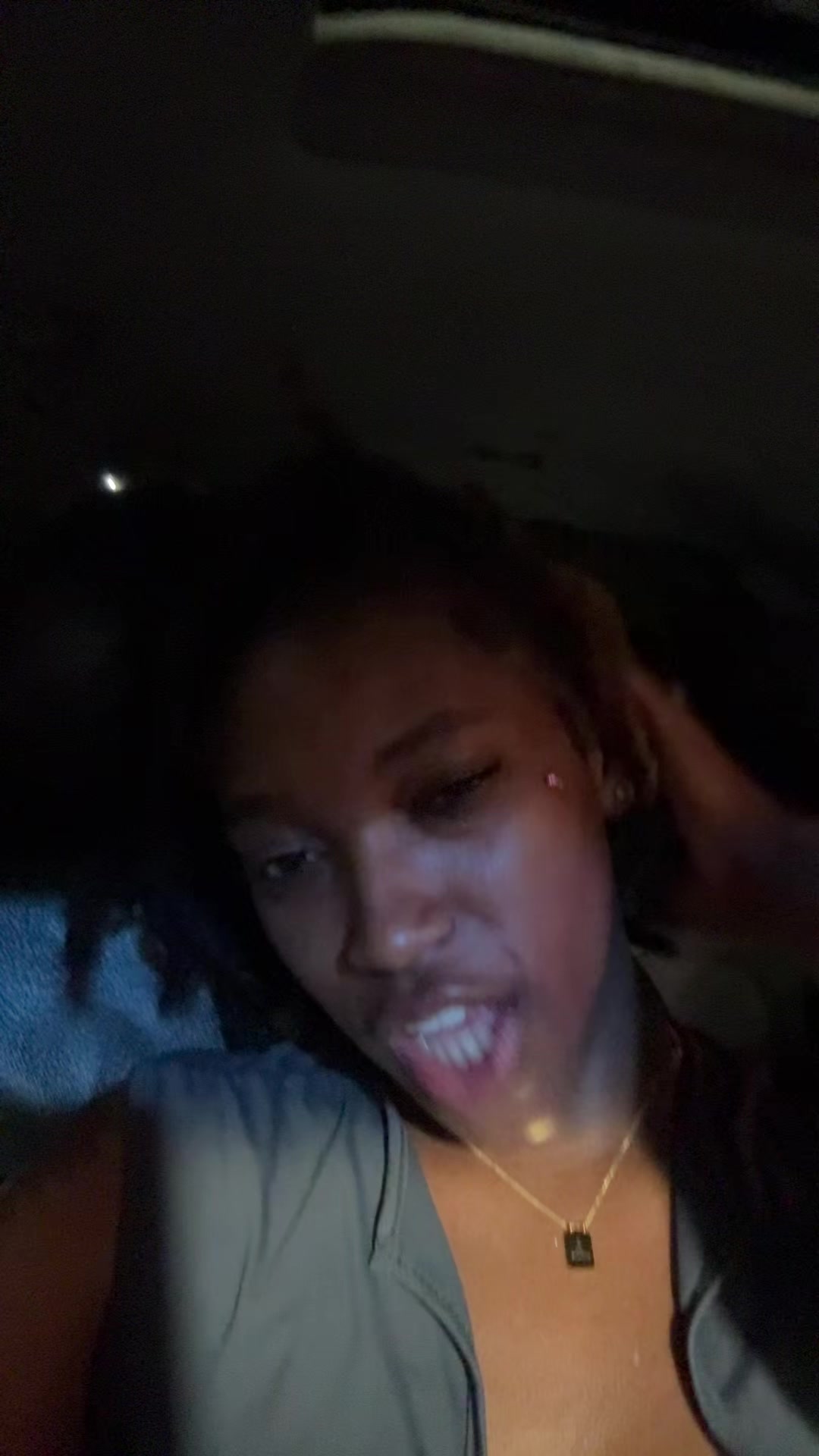@Clo