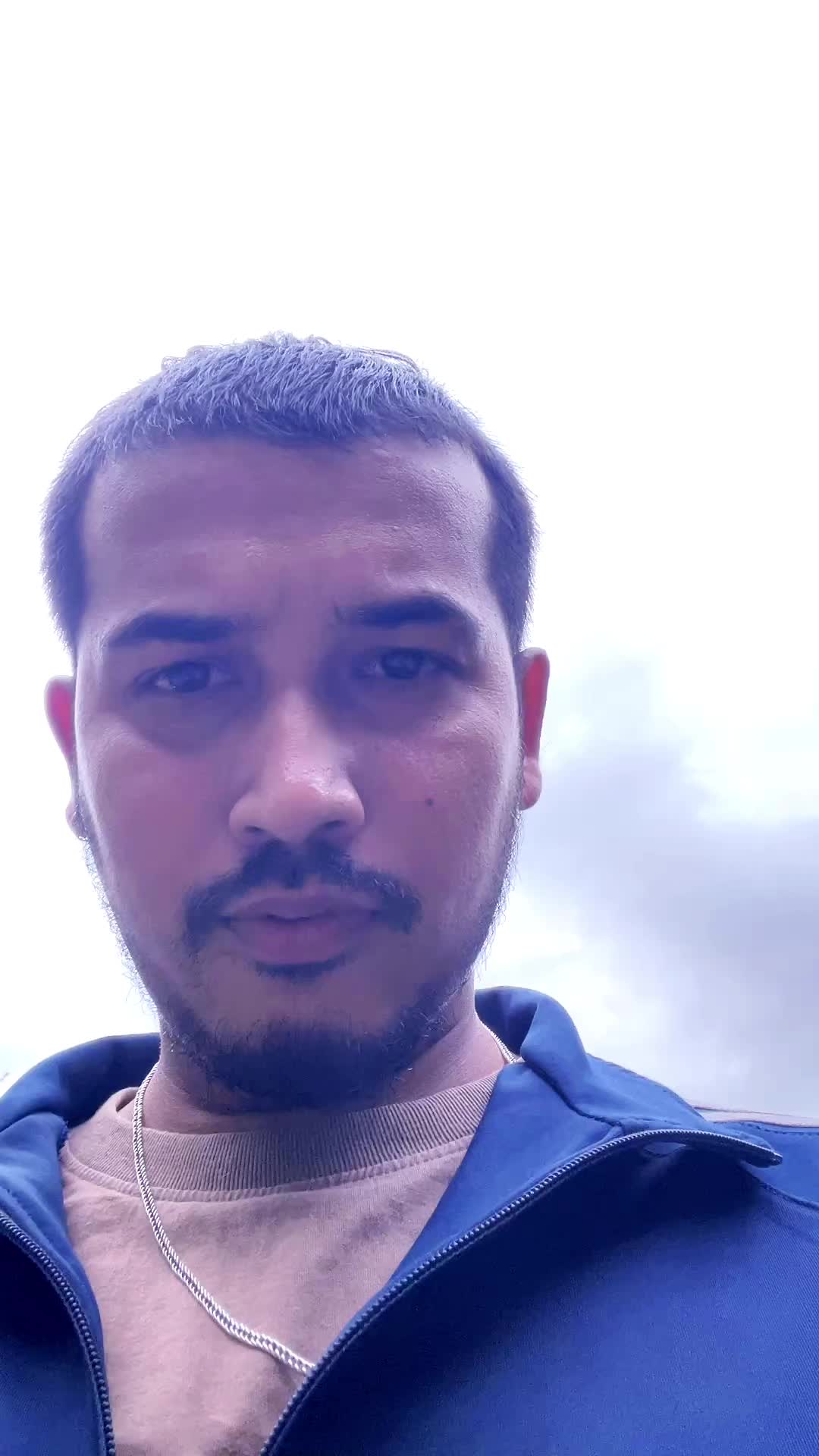 @Niraj Luitel(चरि भाइ)