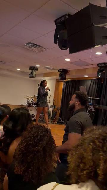 @carly Correia official 🎵🎵🎵