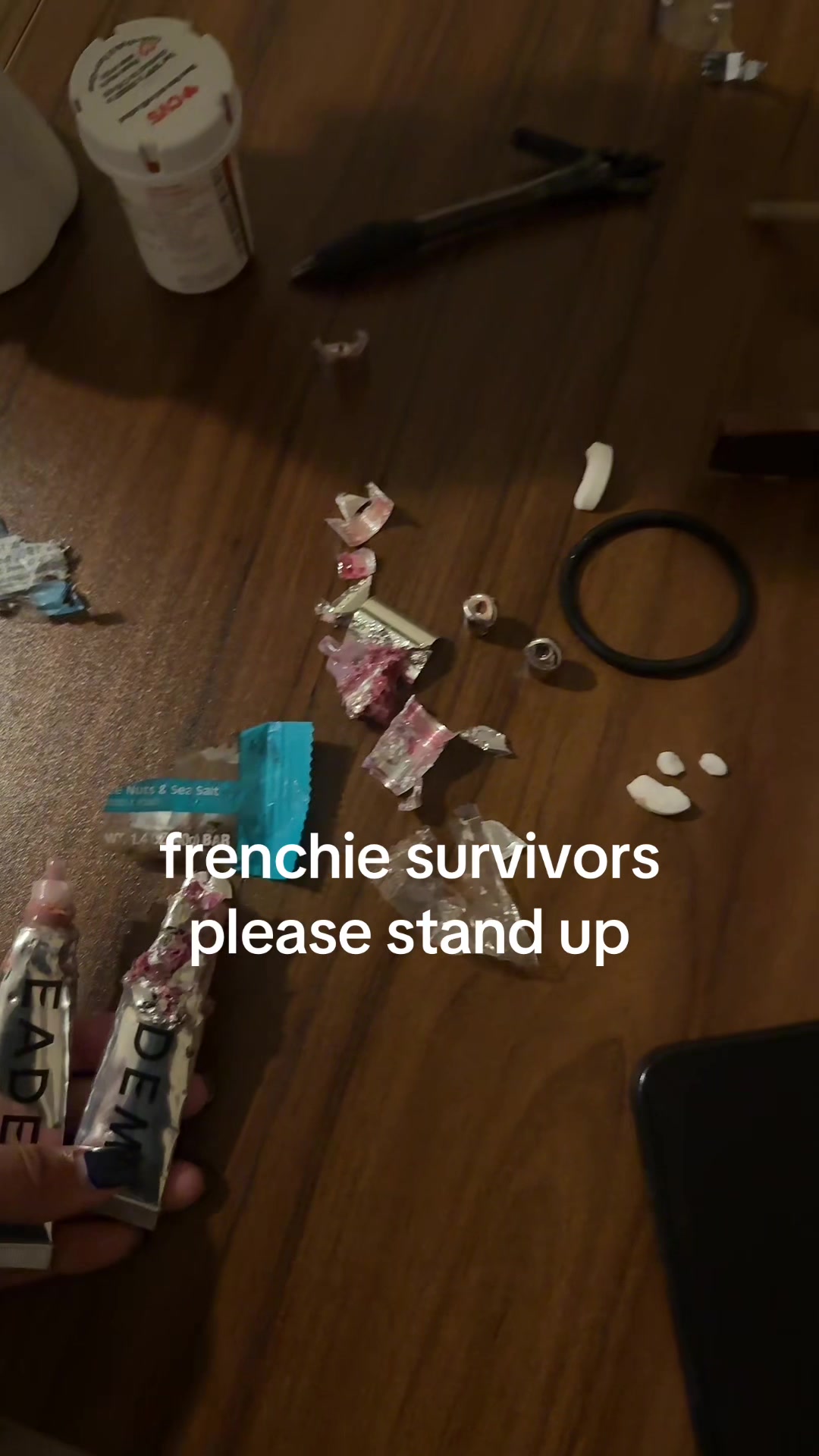 @e <3