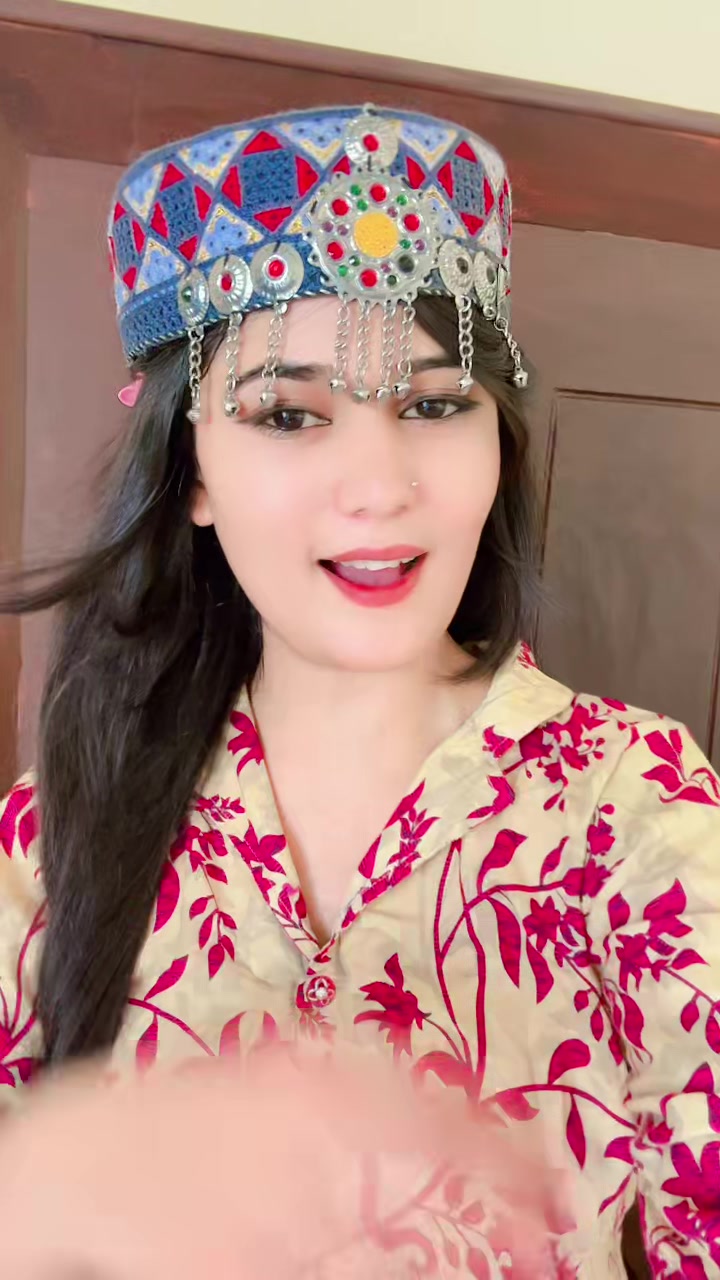 @𝐀𝐟𝐬𝐡𝐚 𝐊𝐡𝐚𝐧