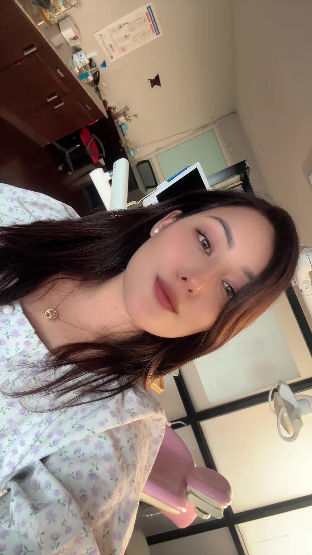 @Amee💫