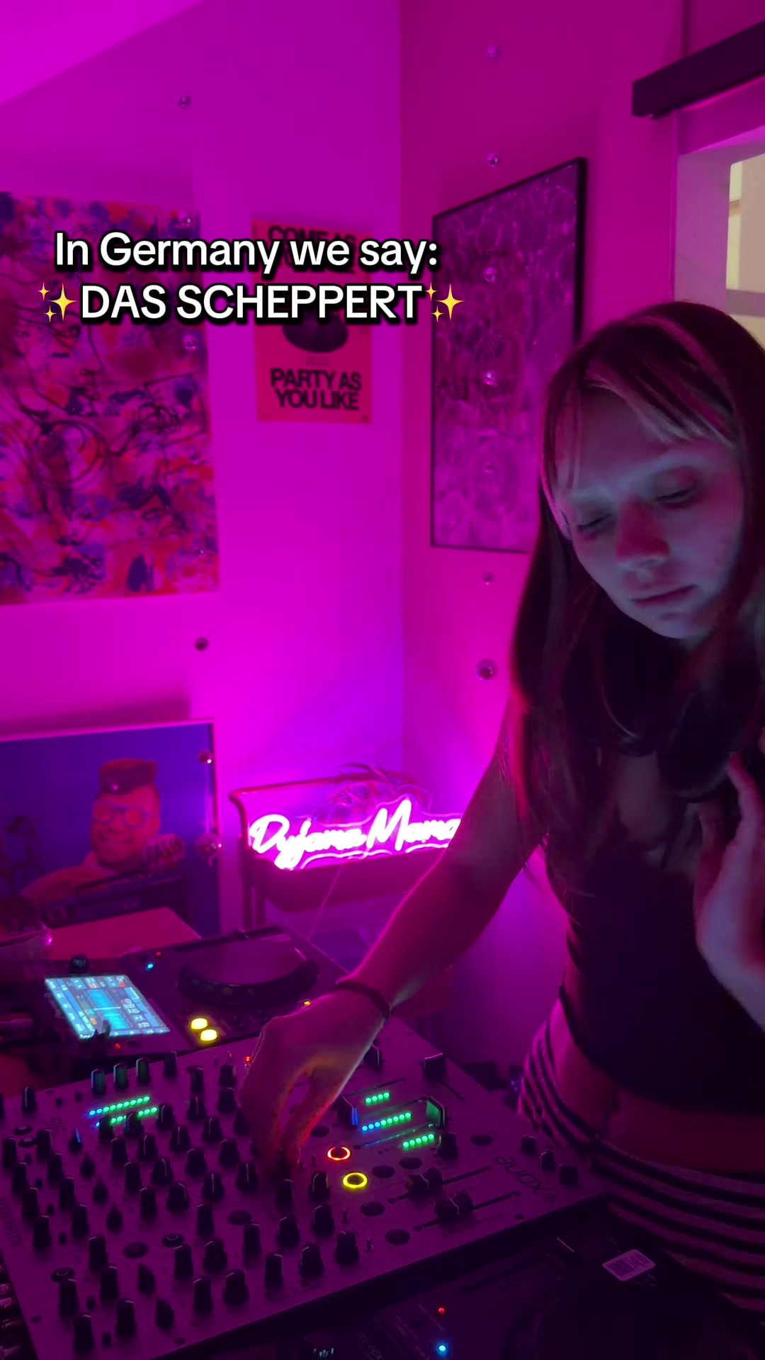 @PyjamaMama