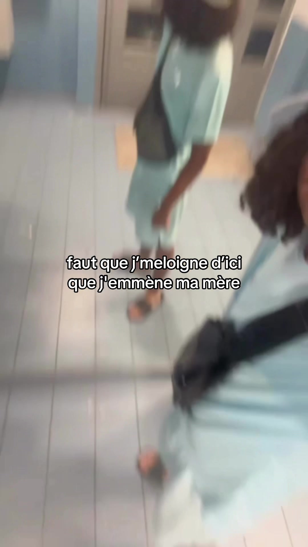 @👤