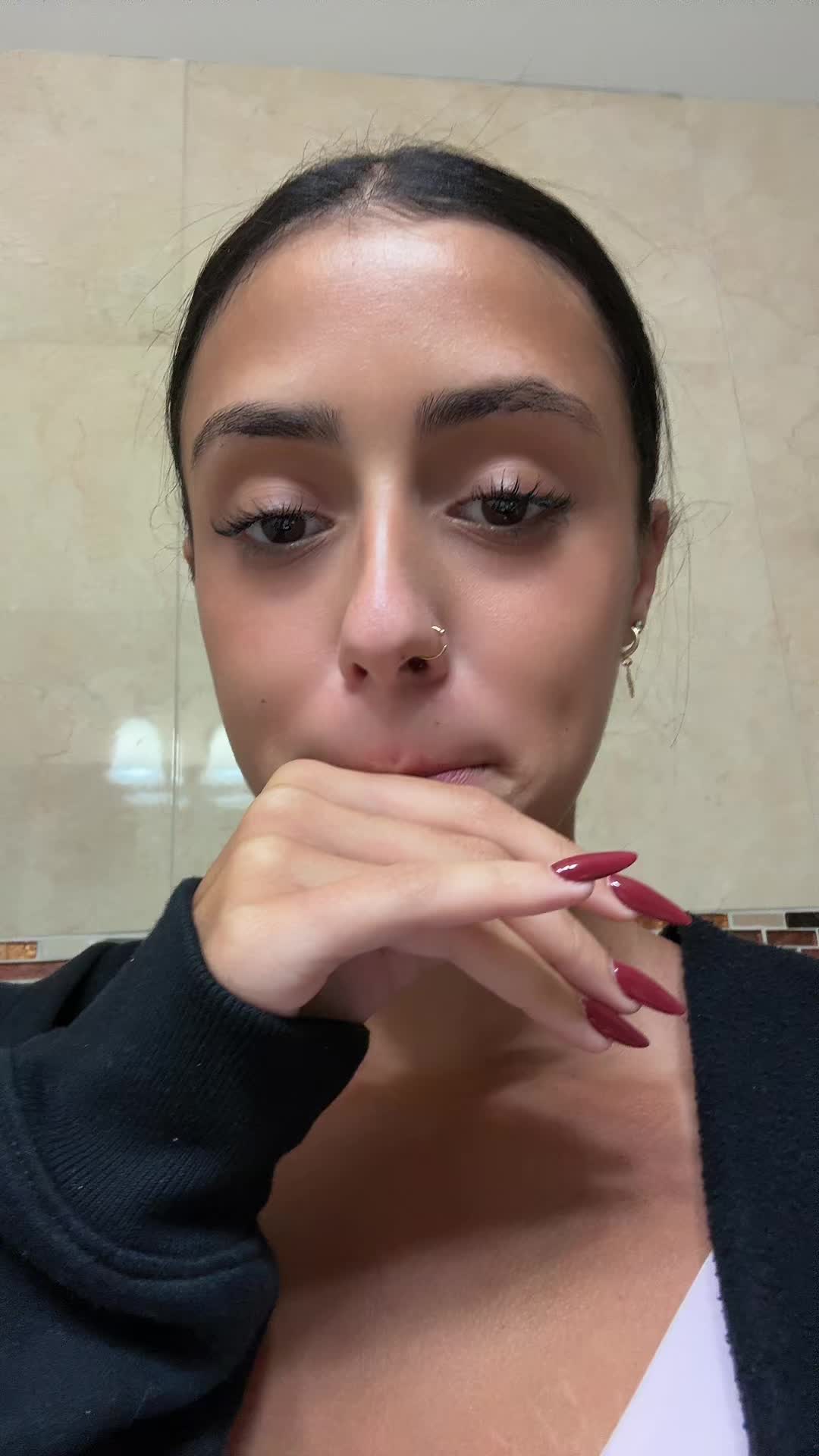 @Analuiza
