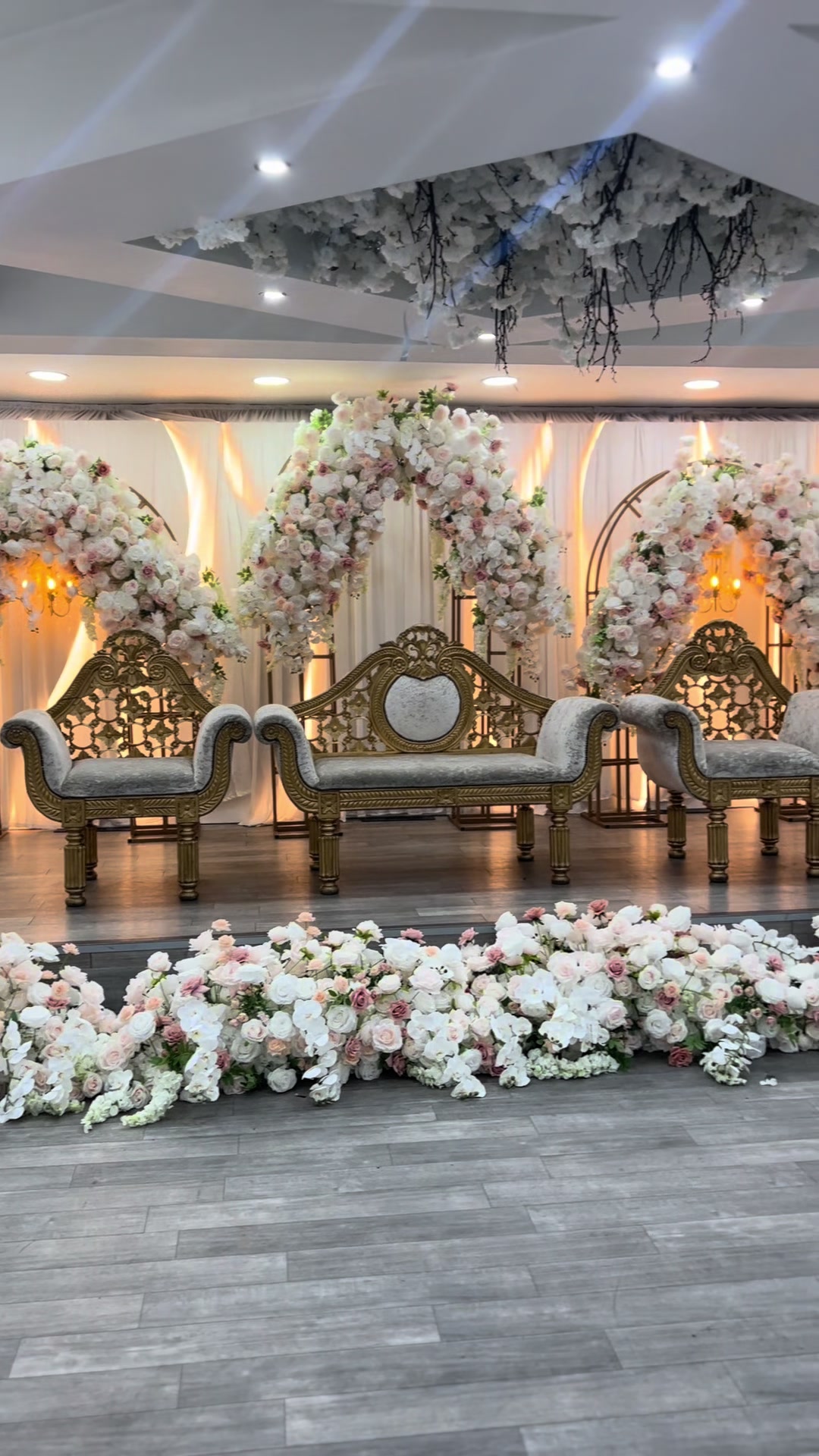@Elegance Suite