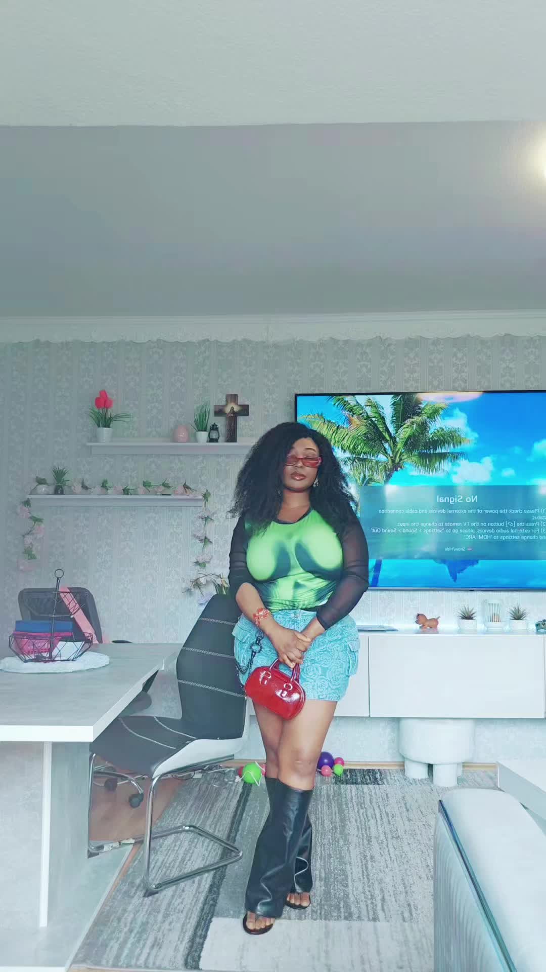 @Viv-lgbins4