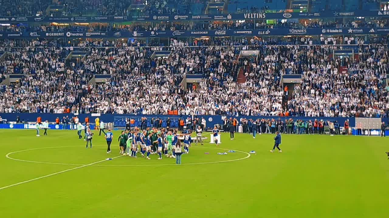@Nullvier💙🤍⚒️