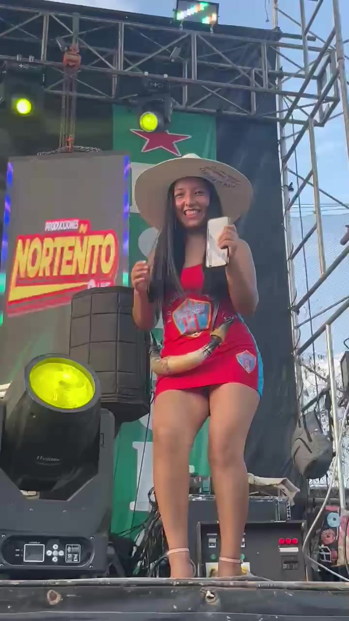 @ANITA🤎