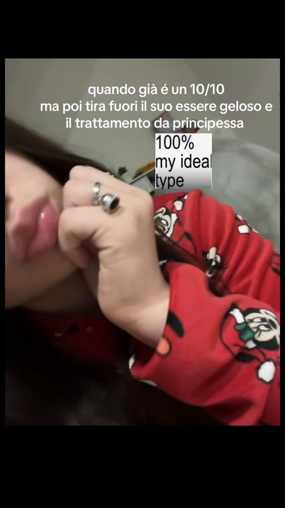 @_CarolaBelluso_