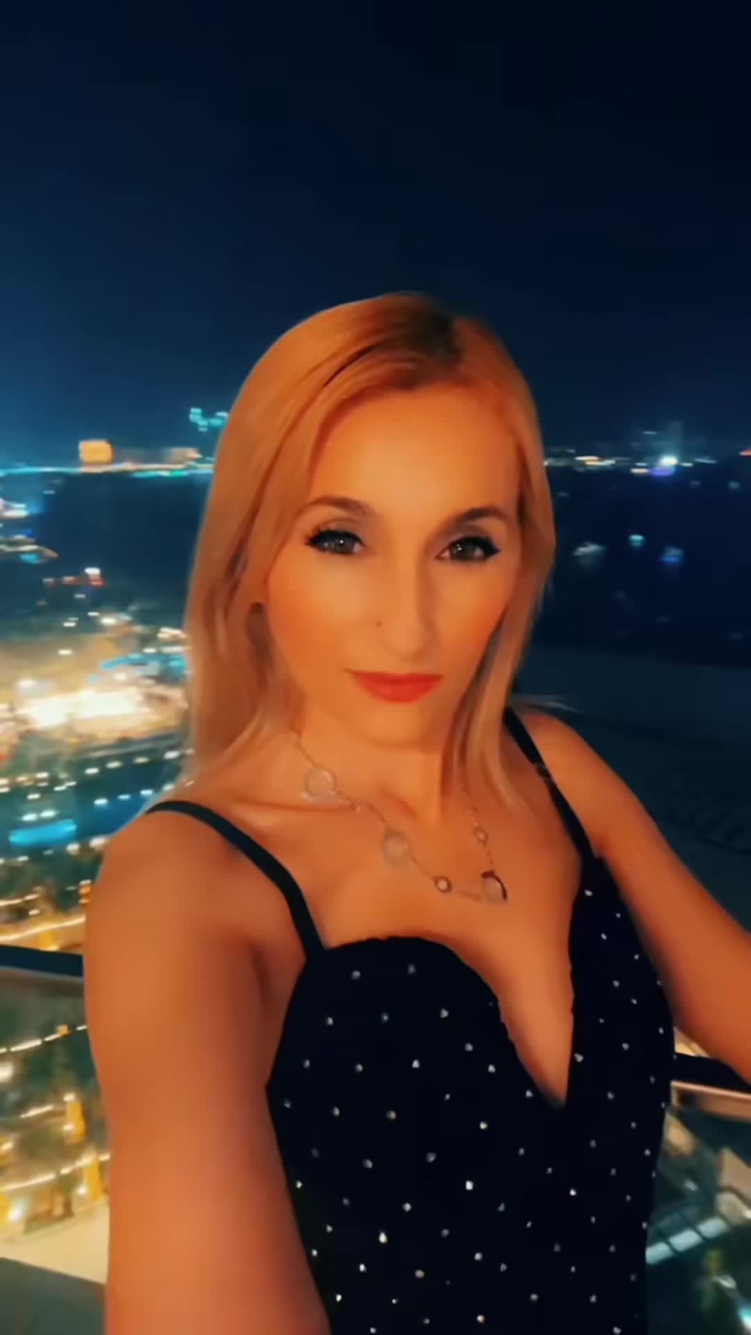 @LillyAndrei