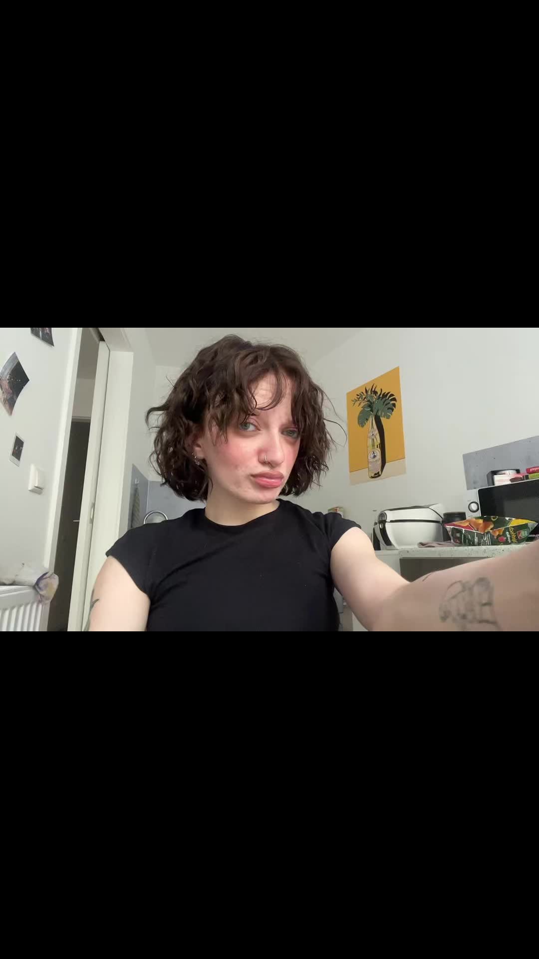 @laura
