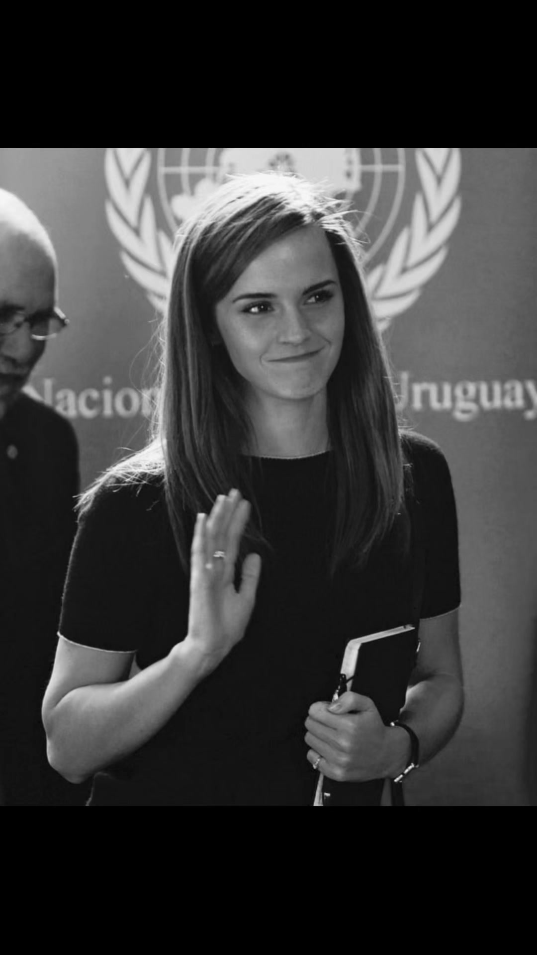 @laura