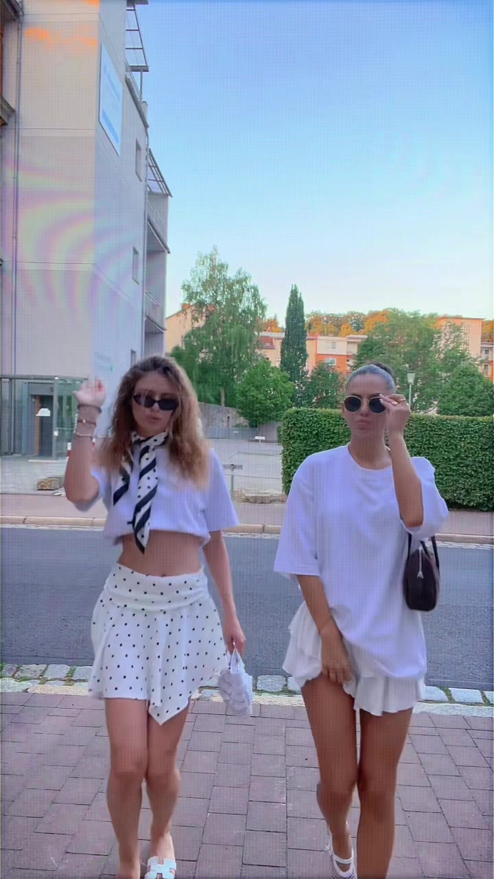 @Ela