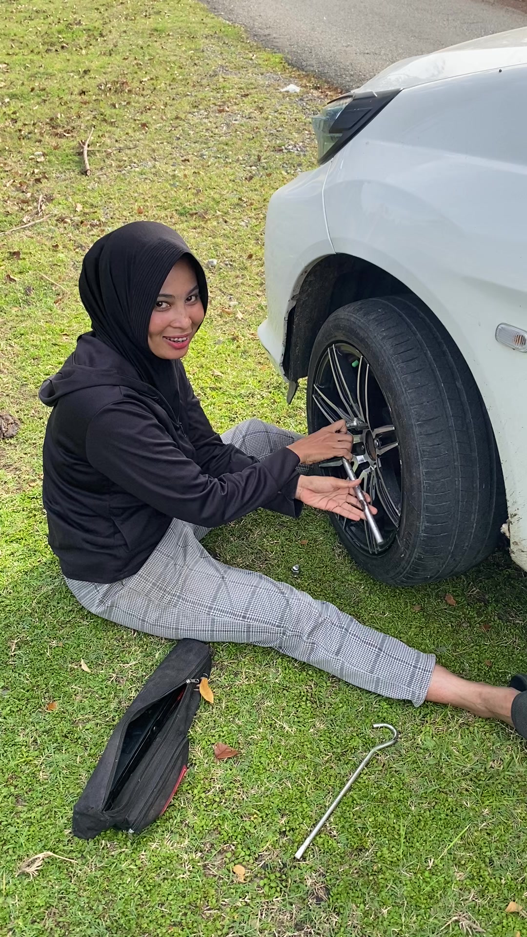 @Ayuni