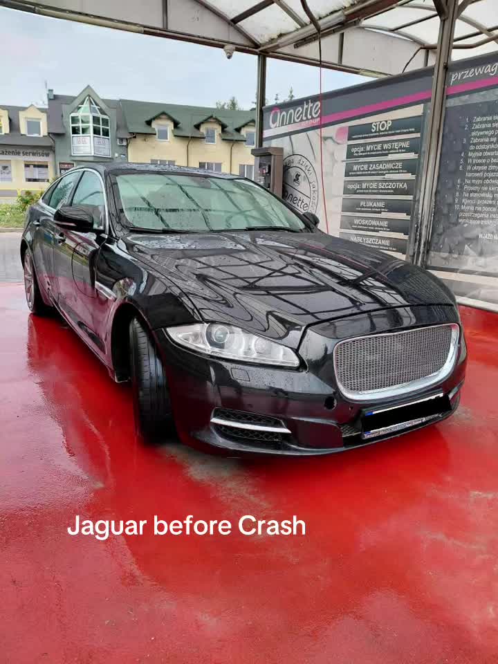 @⃟